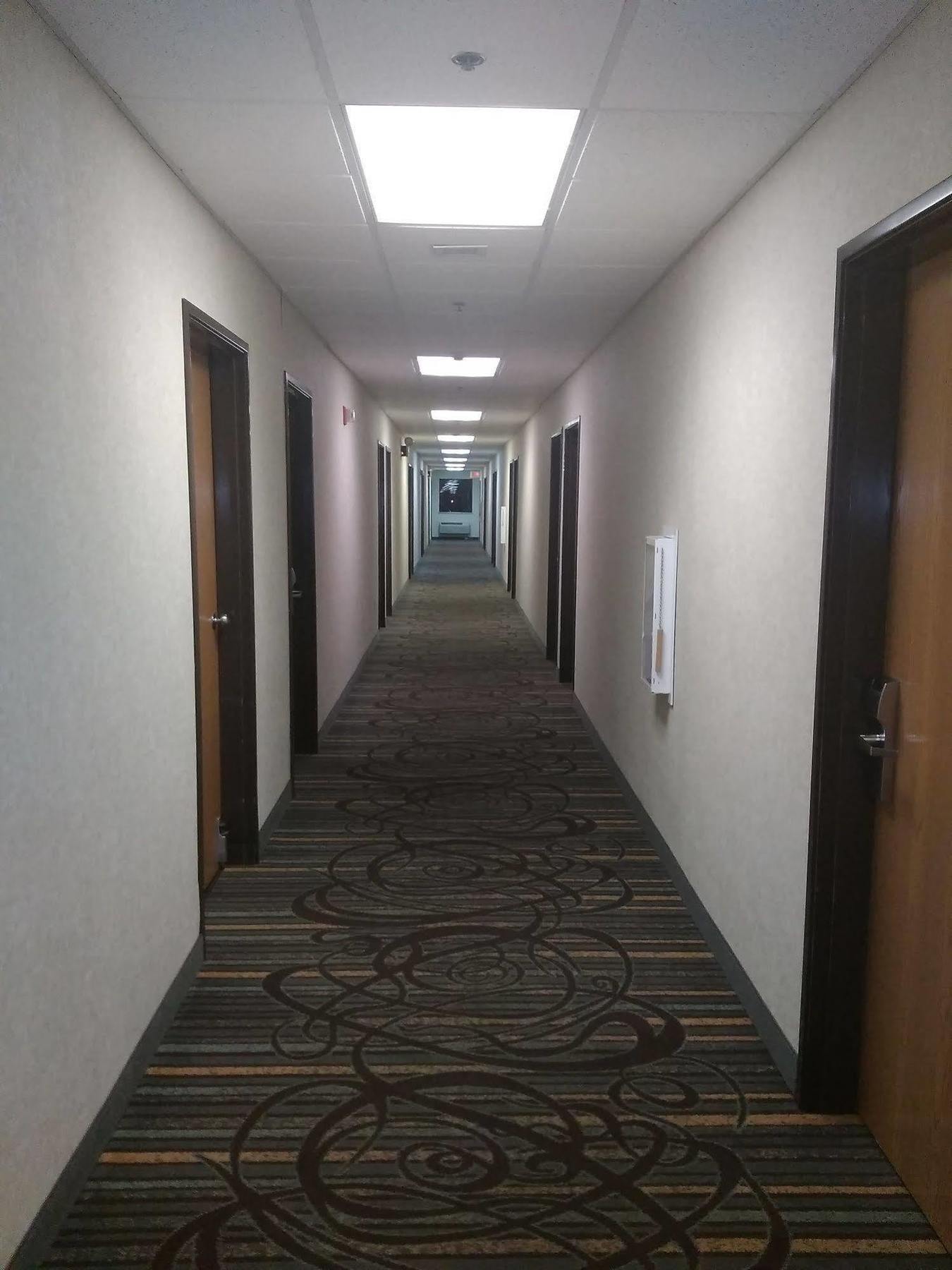 Super 8 By Wyndham Grove City Exterior photo